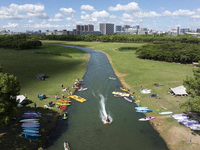 片揭露露营热退潮后藏着残酷真相AG真人上帝视角惊爆！数万张照(图2)